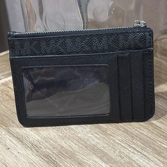 Michael Kors keychain ID wallet - Picture 2 of 8